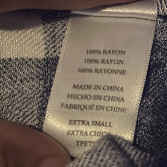 Rails Hunter White blue and white plaid button up shirt blouse top Size XS - Picture 3 of 9